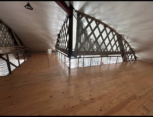 297M² BUILDING TO LET IN SALT RIVER